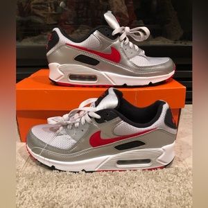 Nike Air Max 90 Low Silver Bullet BRAND NEW 🔥🔥🎁🧨 men’s shoes size 8